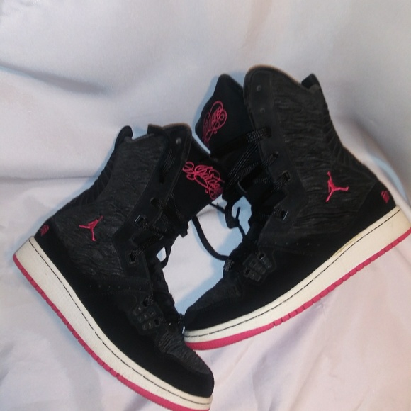 Derieon Beyonce rendition - Picture 3 of 4